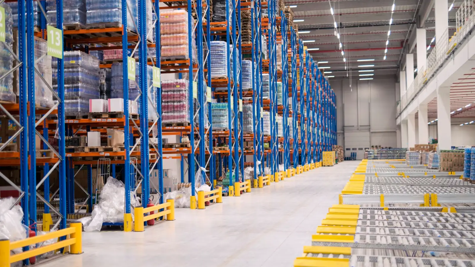  Warehousing and Storage Facility in Dubai